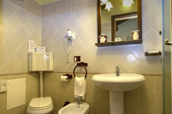 Hotel Antico Casale Vigarano Mainarda Luaran gambar